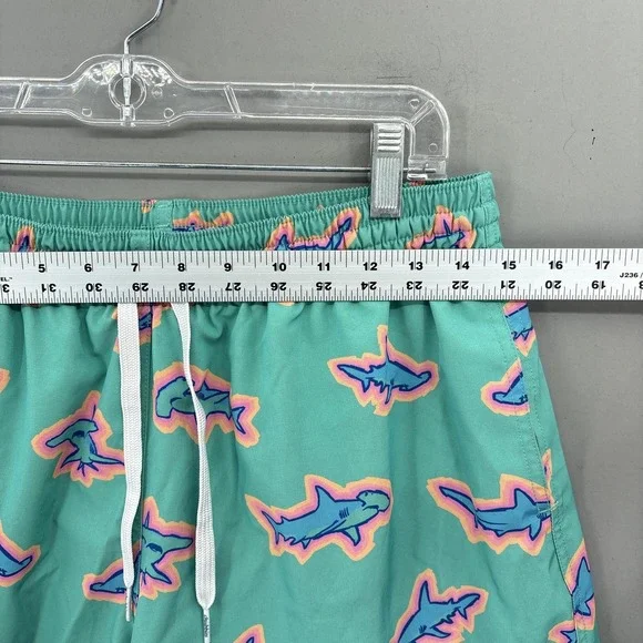 Chubbies Swim Trunks Mens Large Green Shark Shorts 5.5" Lined Stretch Pockets - Picture 5 of 10